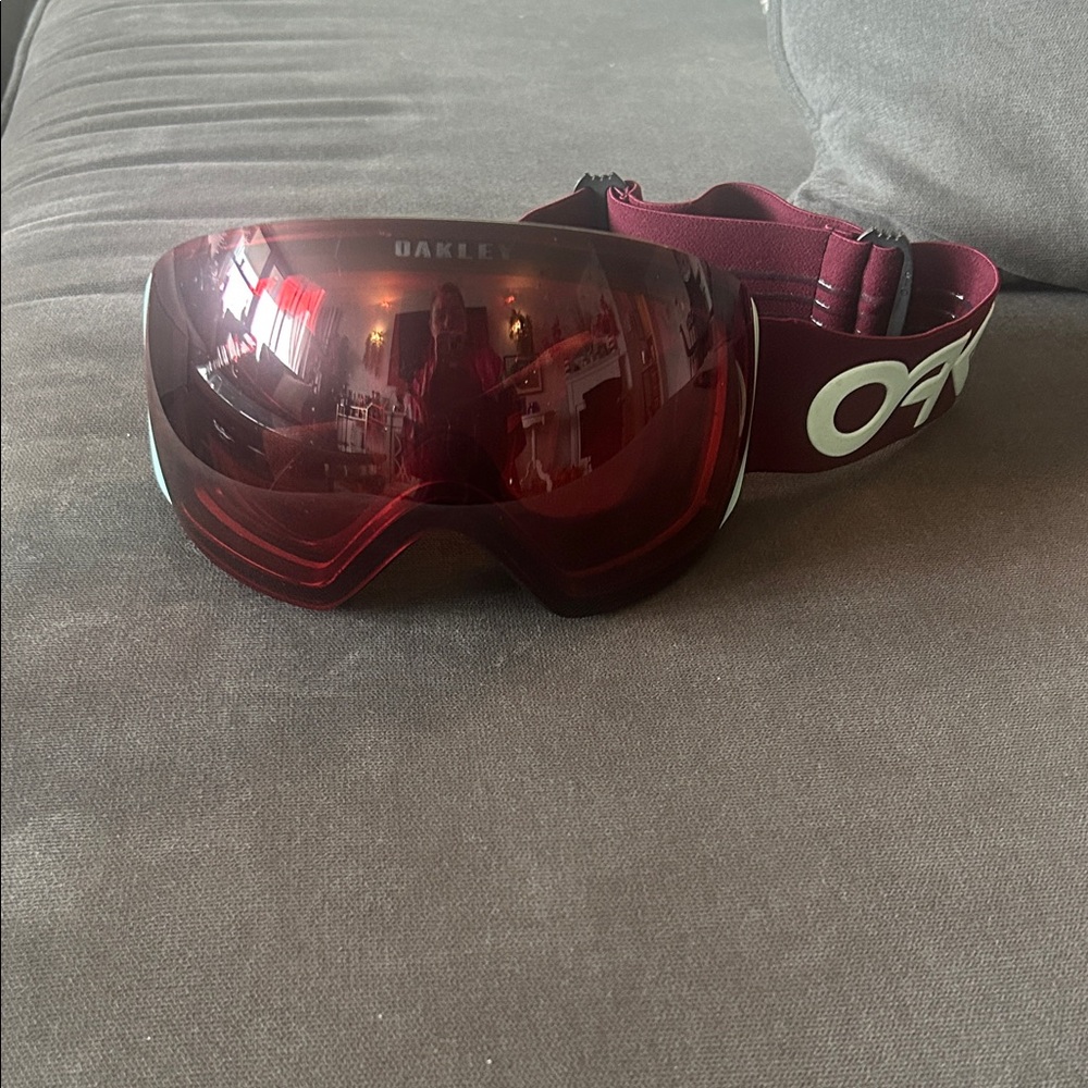 Oakley Burgundy winter goggles